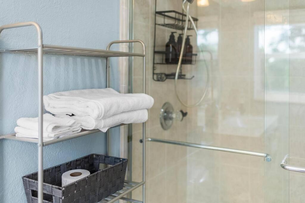 Apartment Beachside & Olas Getaway With Pool *