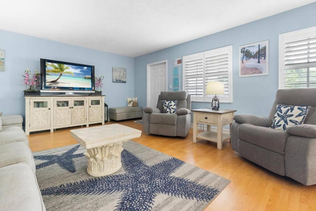 Apartment Beachside & Olas Getaway With Pool *