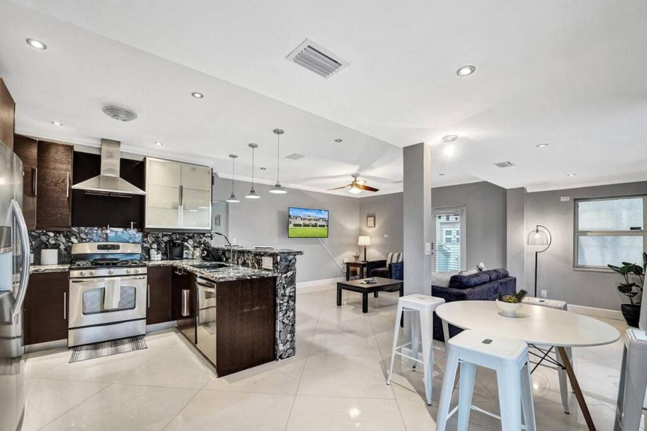 Isles Modern 1br Waterfront With Patio *