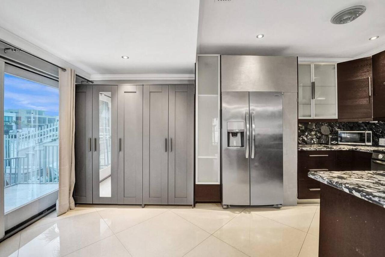 Apartment Isles Modern 1br Waterfront With Patio Fort Lauderdale