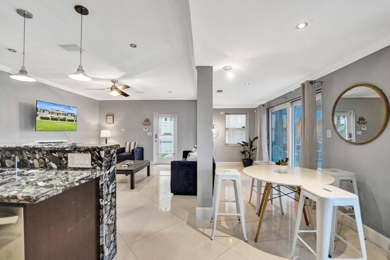 Apartment Isles Modern 1br Waterfront With Patio