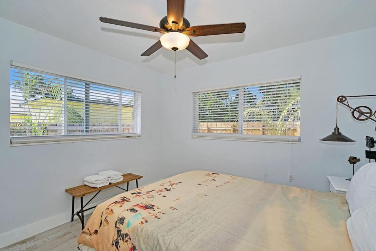 Oasis With Playstation, Bbq, And Baby Gear * Fort Lauderdale