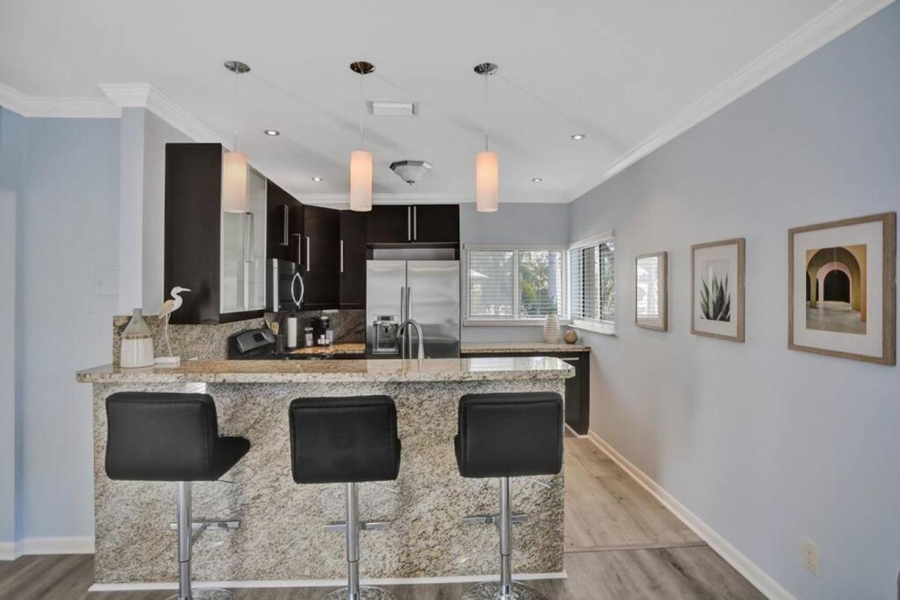 Isles Modern 1br In Lauderdale * Fort Lauderdale