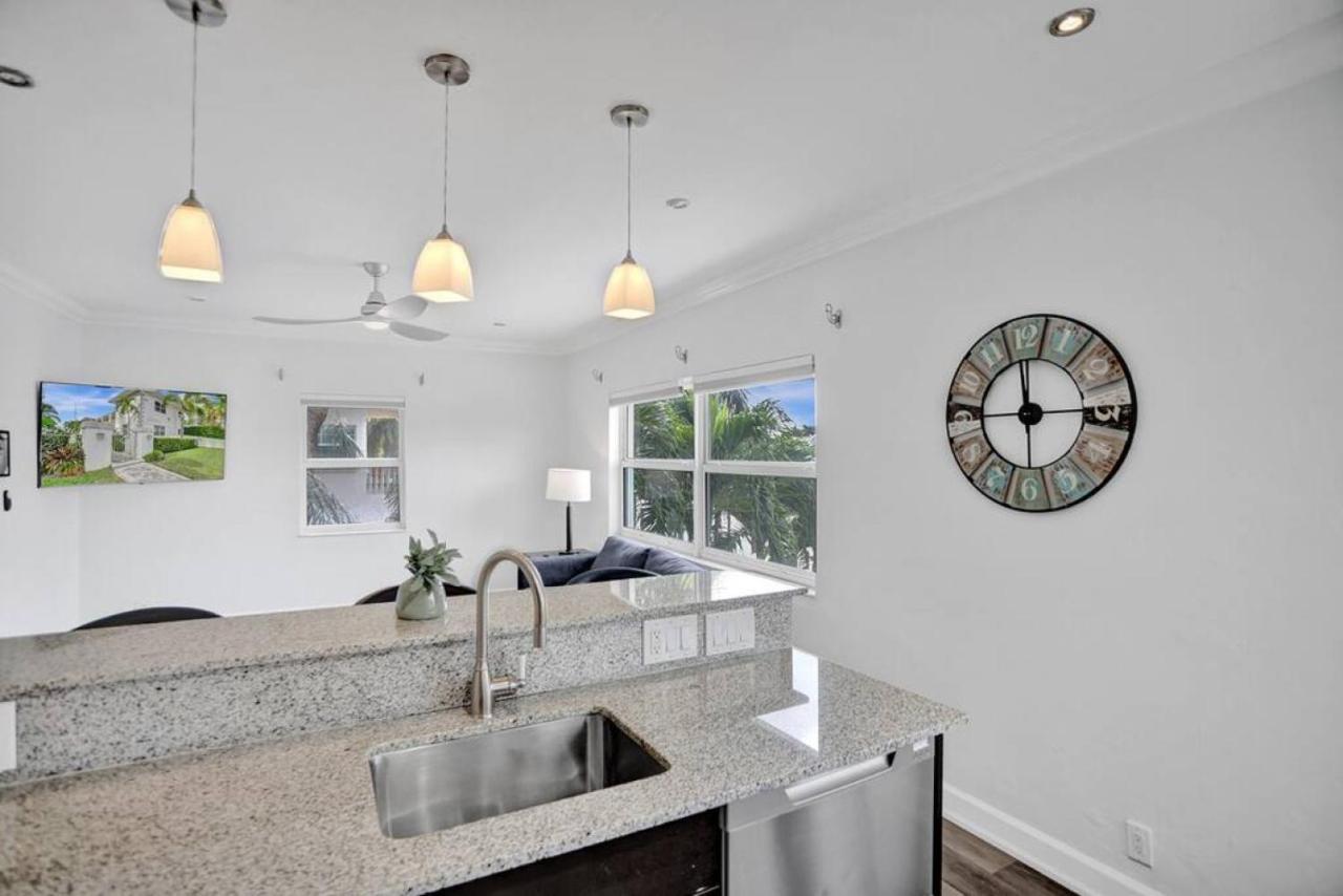 Isles Modern 1br In Lauderdale Fort Lauderdale