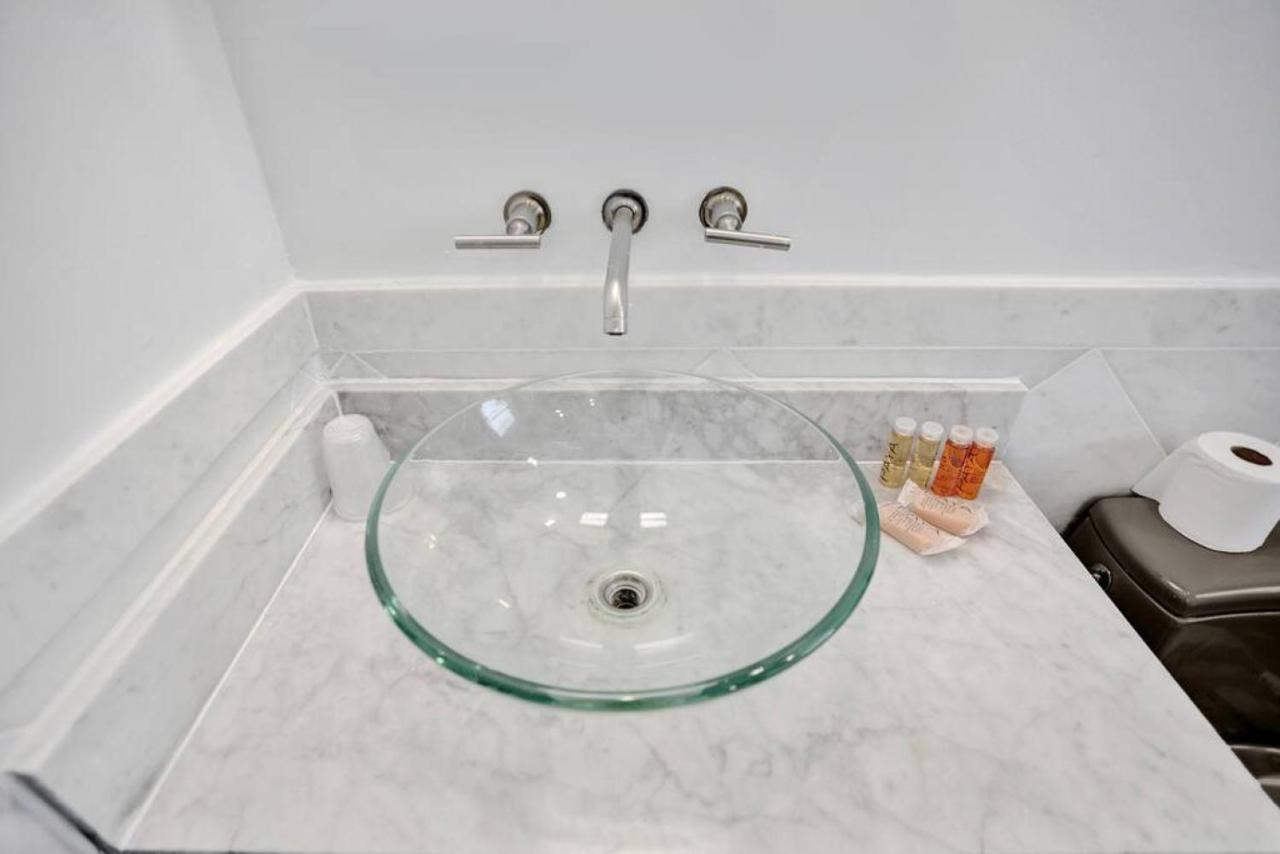 Isles Modern 1br In Lauderdale *