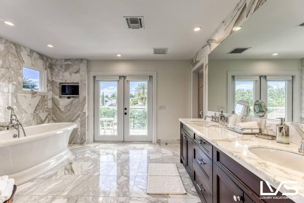 Poinciana-luxehome Wlk2beach Heatedpool Hottub Fort Lauderdale