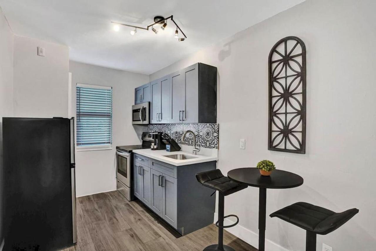 Rustic Retreats Modern 1br For 4 Guests Minutes From Olas * Fort Lauderdale