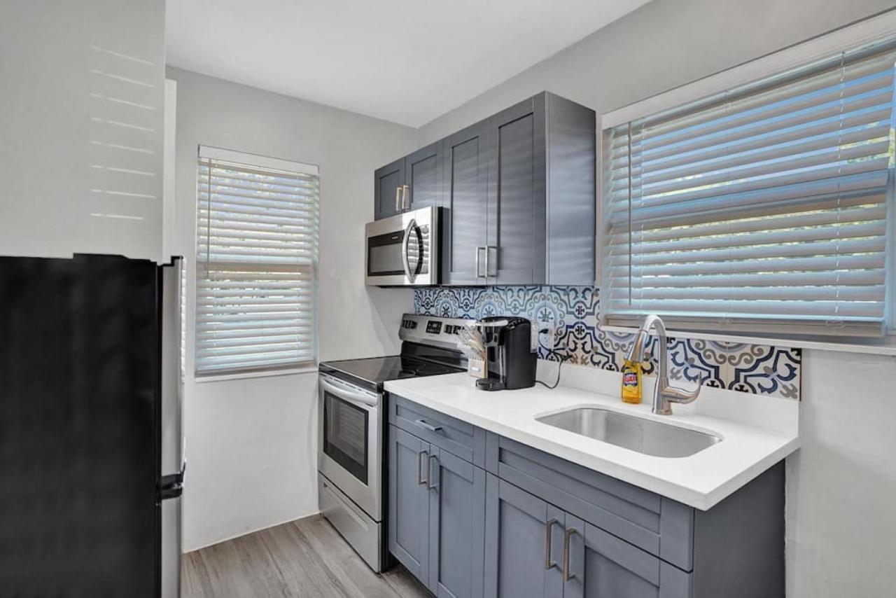 Apartment Rustic Retreats Spacious 1br For 4 Guests In The Heart Of Lauderdale