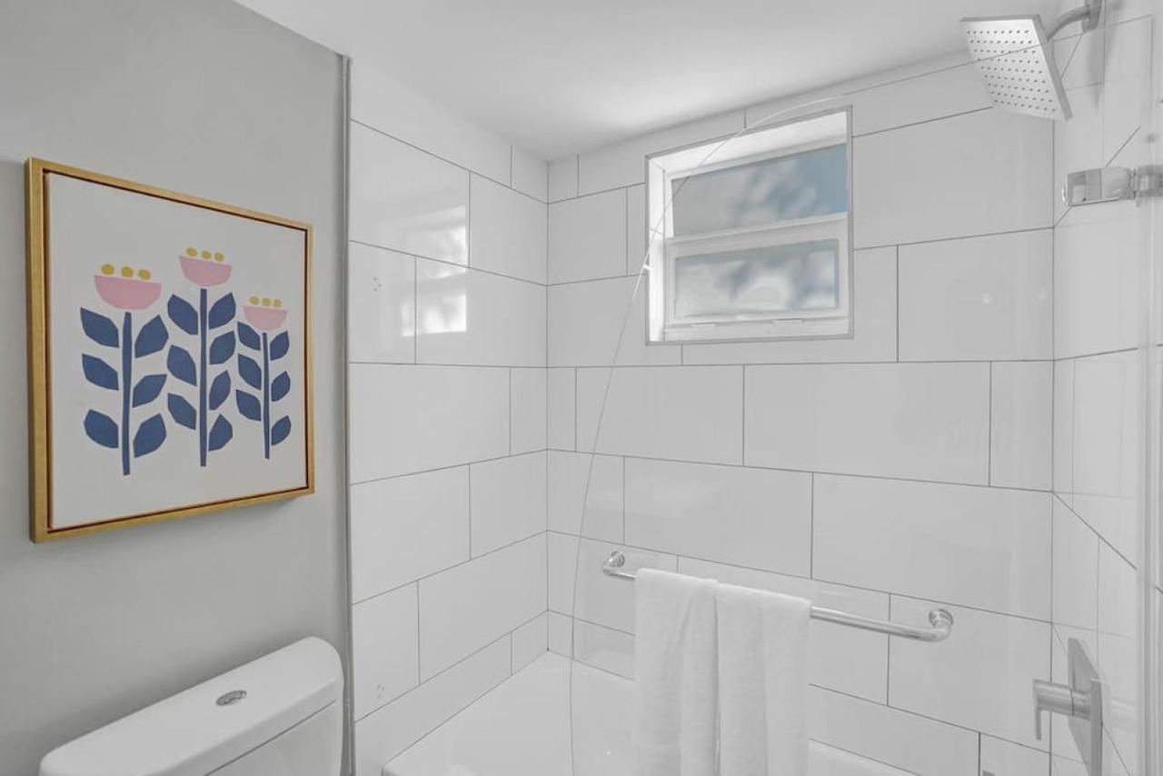 Rustic Retreats Spacious 1br For 4 Guests In The Heart Of Lauderdale Apartment