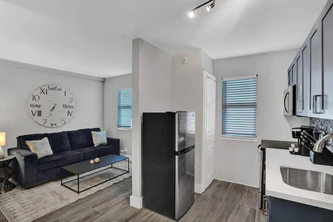 Rustic Retreats Modern 1br For 4 Guests Minutes From Olas Apartment