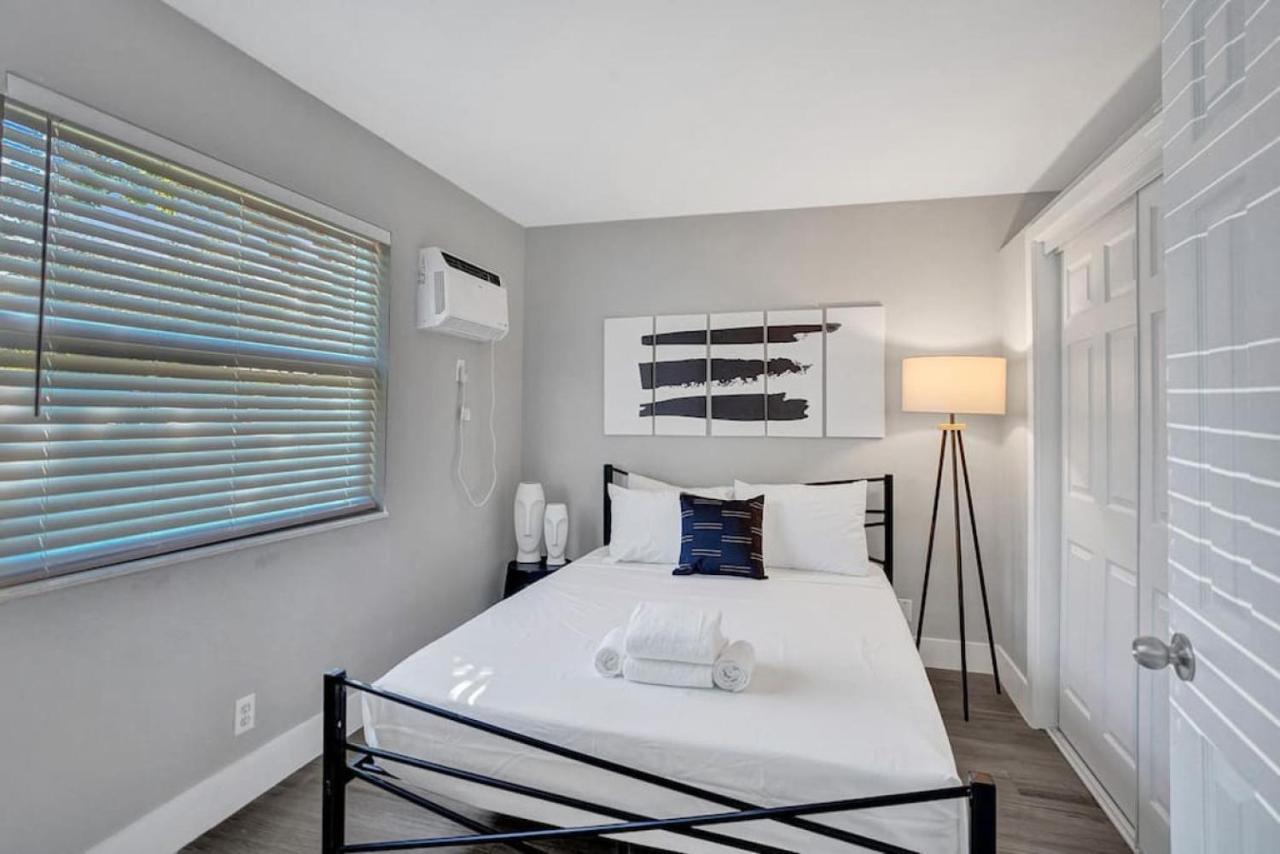 Rustic Retreats Spacious 1br For 4 Guests In The Heart Of Lauderdale Fort Lauderdale