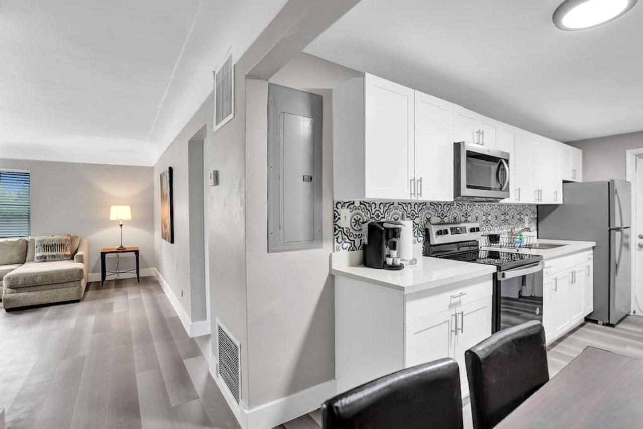 Apartment Pionciana Getaway 1br Near Fll Airport