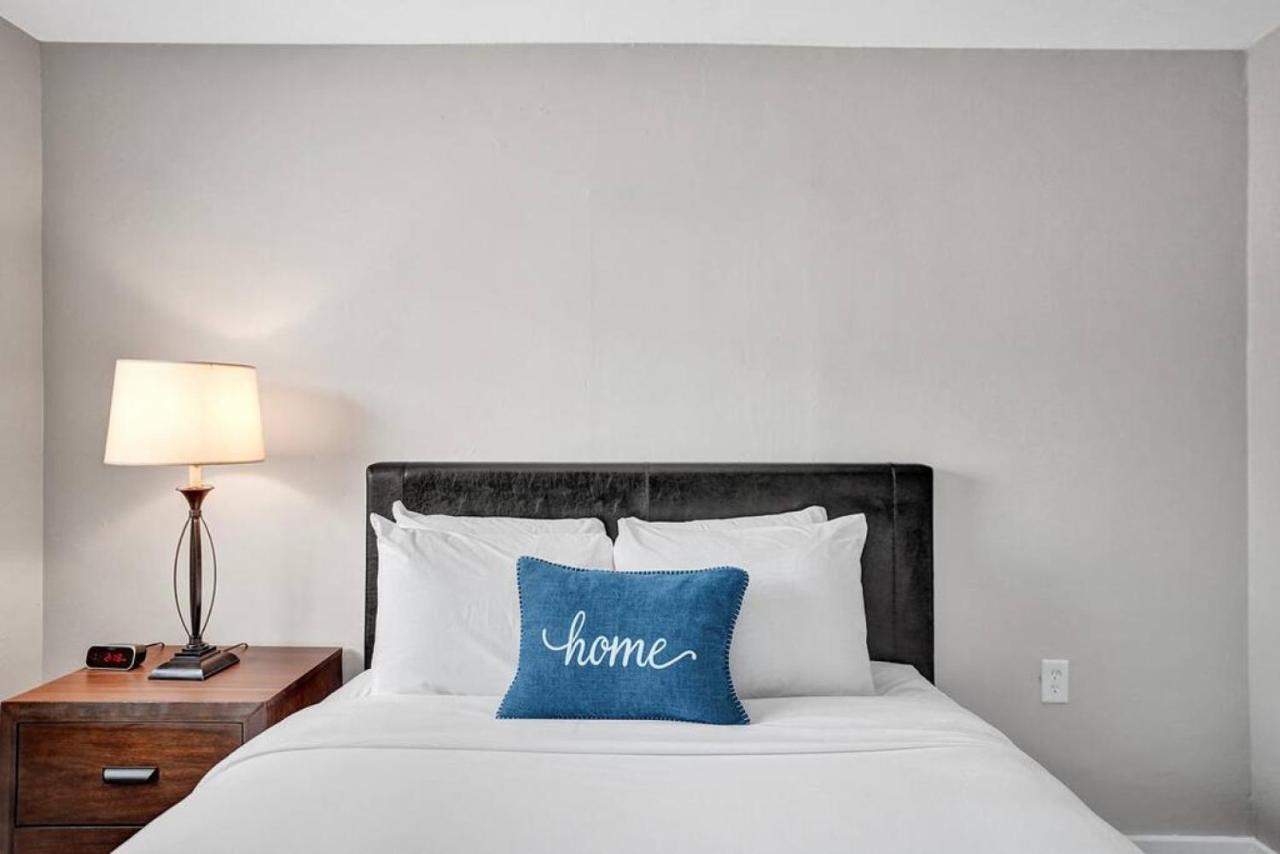 Apartment Pionciana Getaway 1br Near Fll Airport