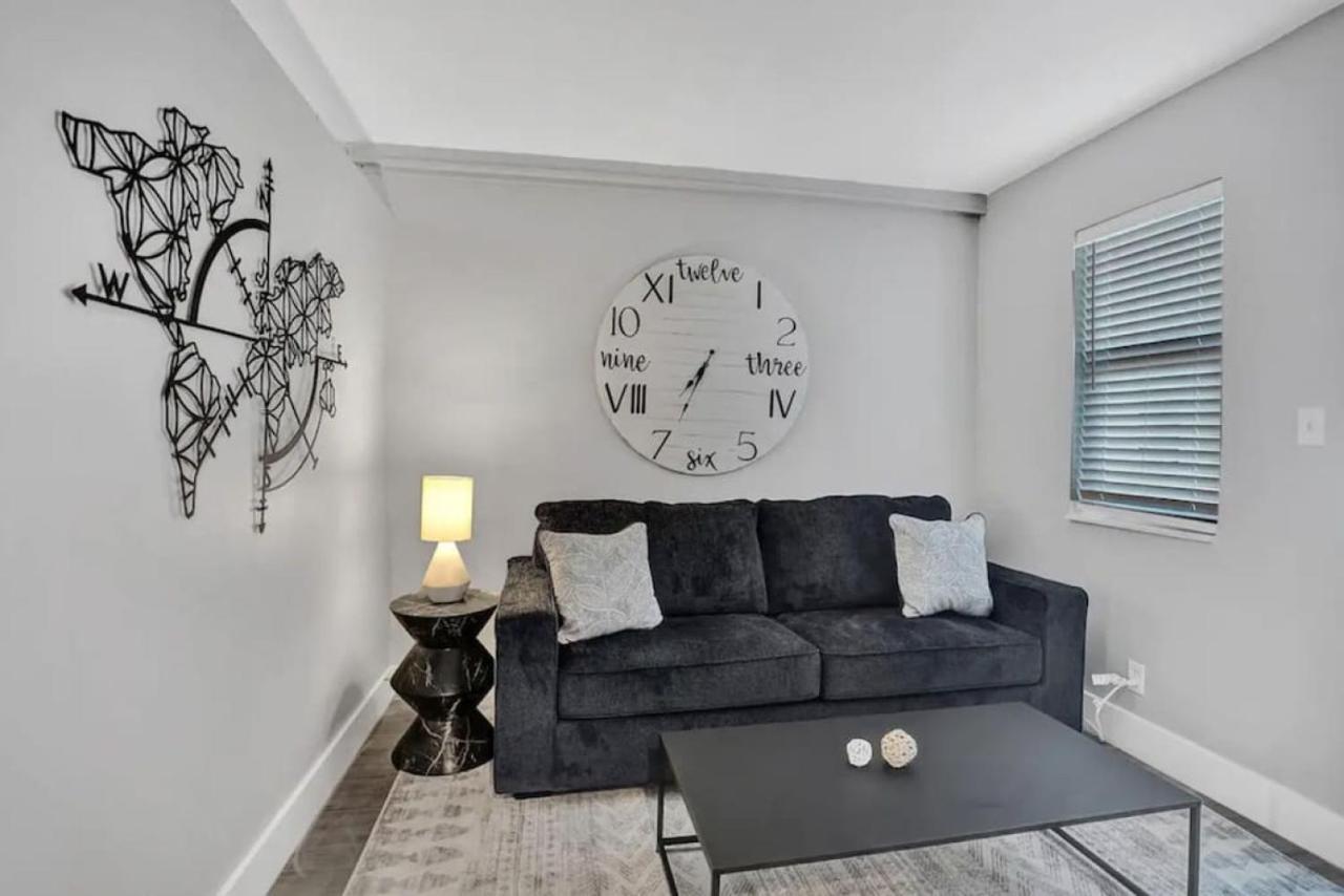 Rustic Retreats Modern 1br For 4 Guests Minutes From Olas Apartment