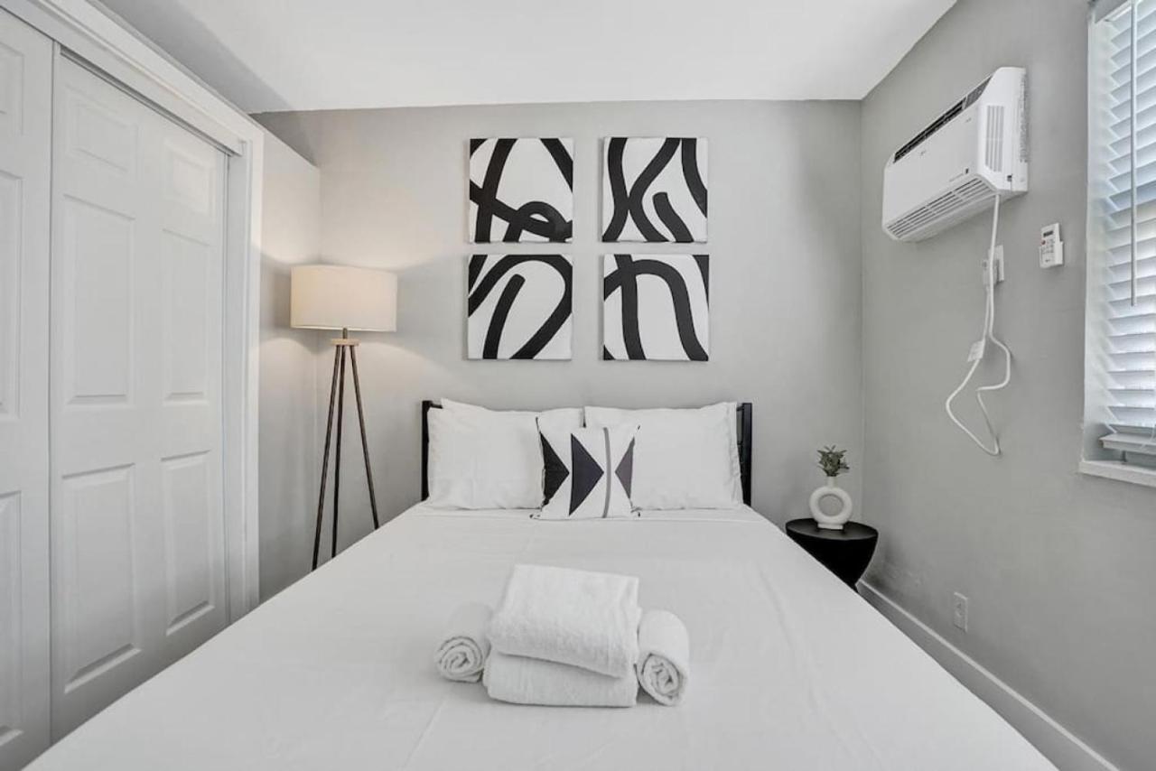 Apartment Rustic Retreats Cozy 1br For 4 Guests In The Heart Of Lauderdale Fort Lauderdale