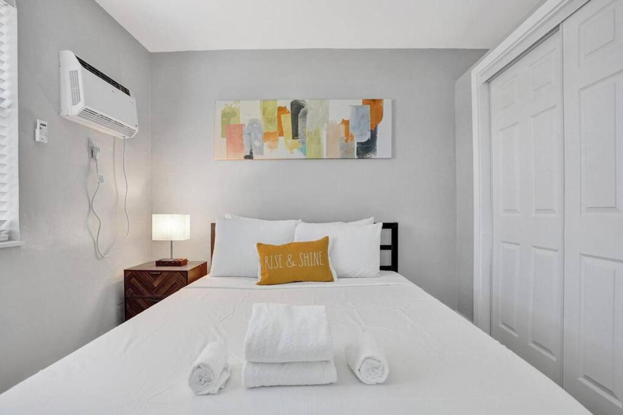 Rustic Retreats Beachy 1br For 4 Guests In The Heart Of Lauderdale Apartment *