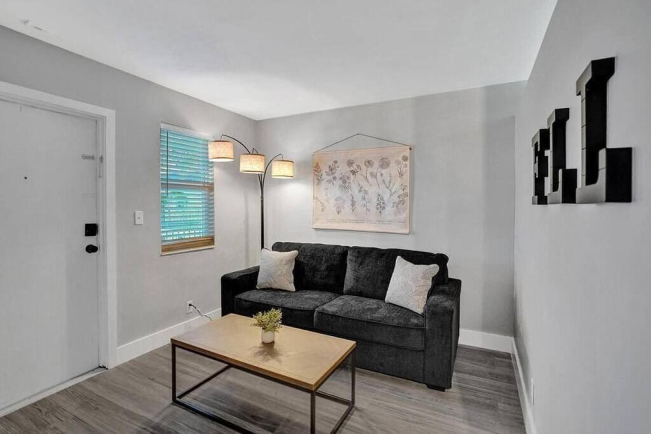 Apartment Rustic Retreats Beachy 1br For 4 Guests In The Heart Of Lauderdale