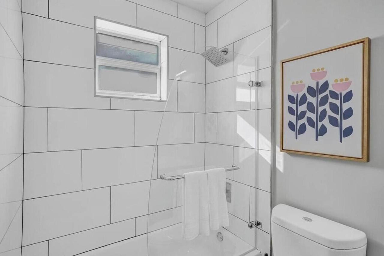 Rustic Retreats Beachy 1br For 4 Guests In The Heart Of Lauderdale Fort Lauderdale