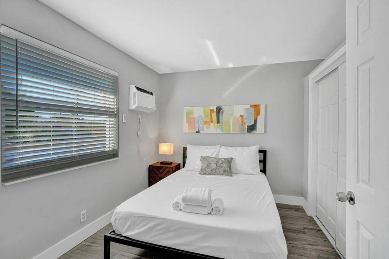 Rustic Retreats Modern 1br For 4 Guests In The Heart Of Lauderdale Apartment *