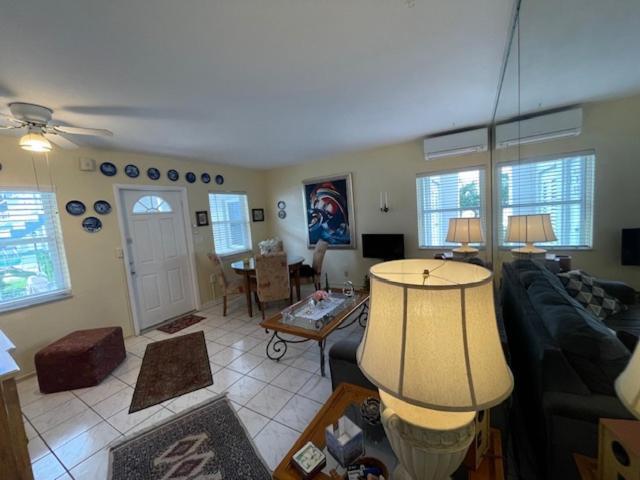 Fortlauderdale Resort *