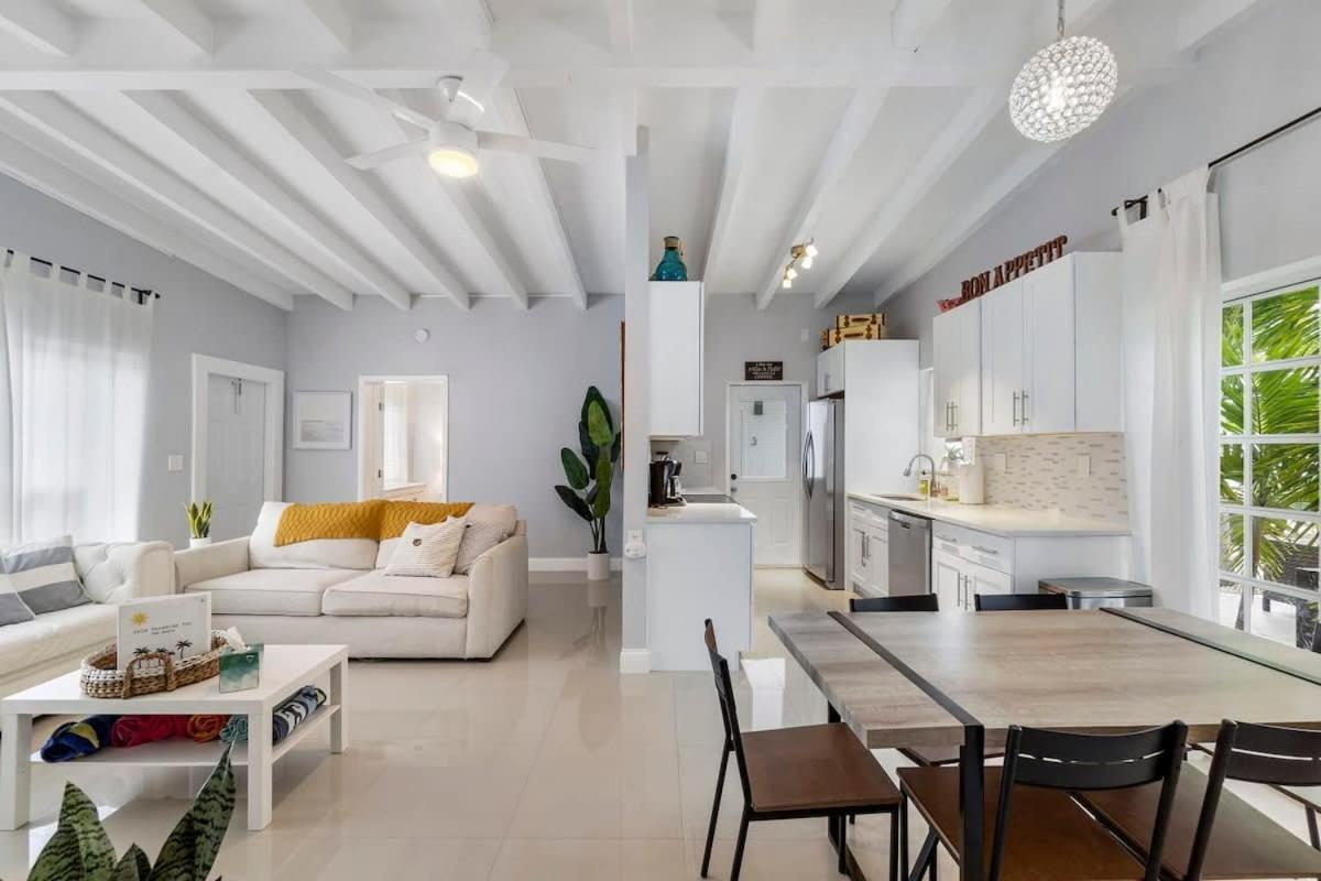 Apartment The Sandbar Walk To Comfy Beds Firepit Pool Fort Lauderdale