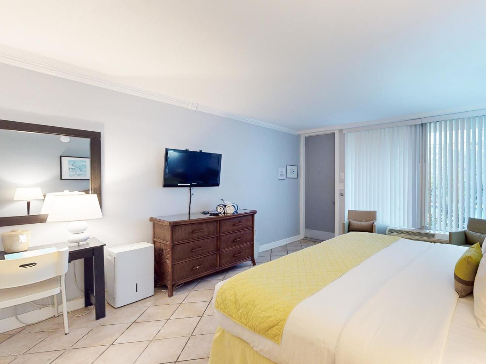 The Grand And & Worthington Male Resort