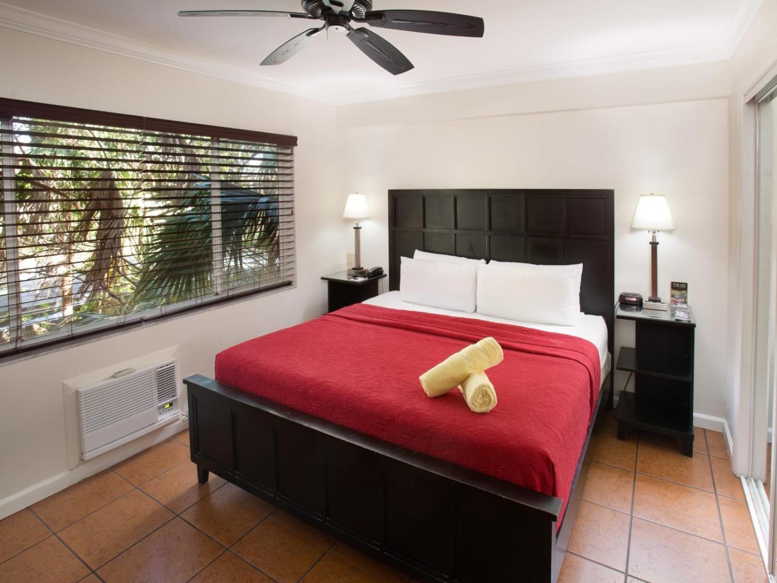 The Grand And & Worthington Male Resort Fort Lauderdale