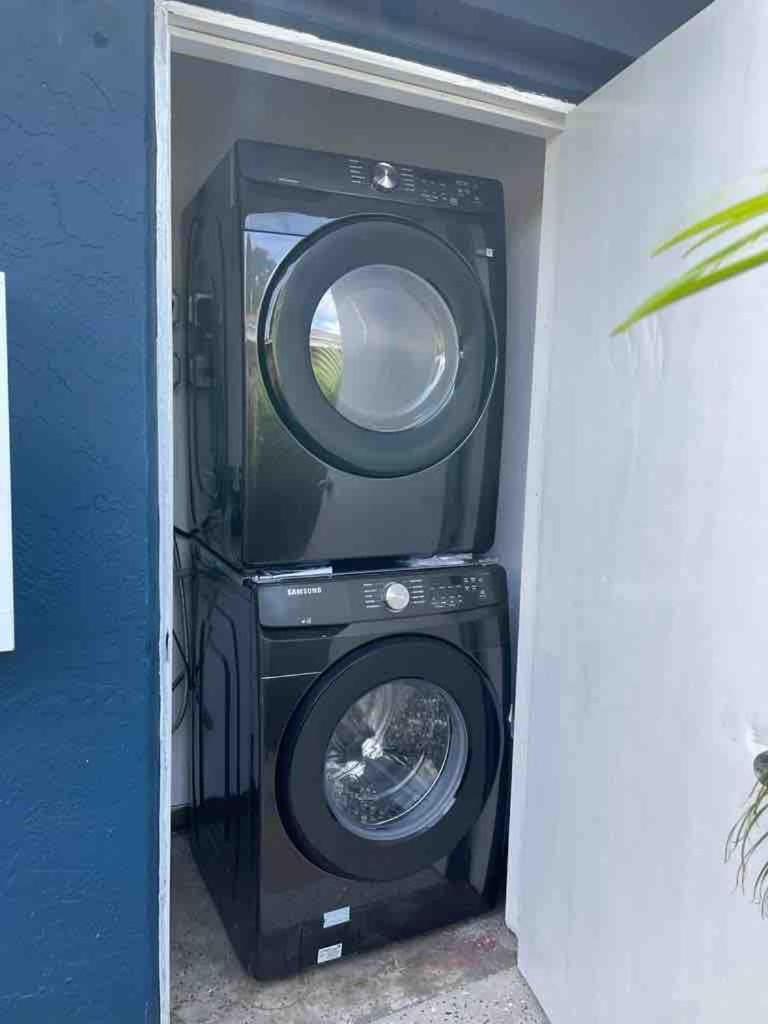 Bright And Spacious 2 Bedroom Fort Lauderdale