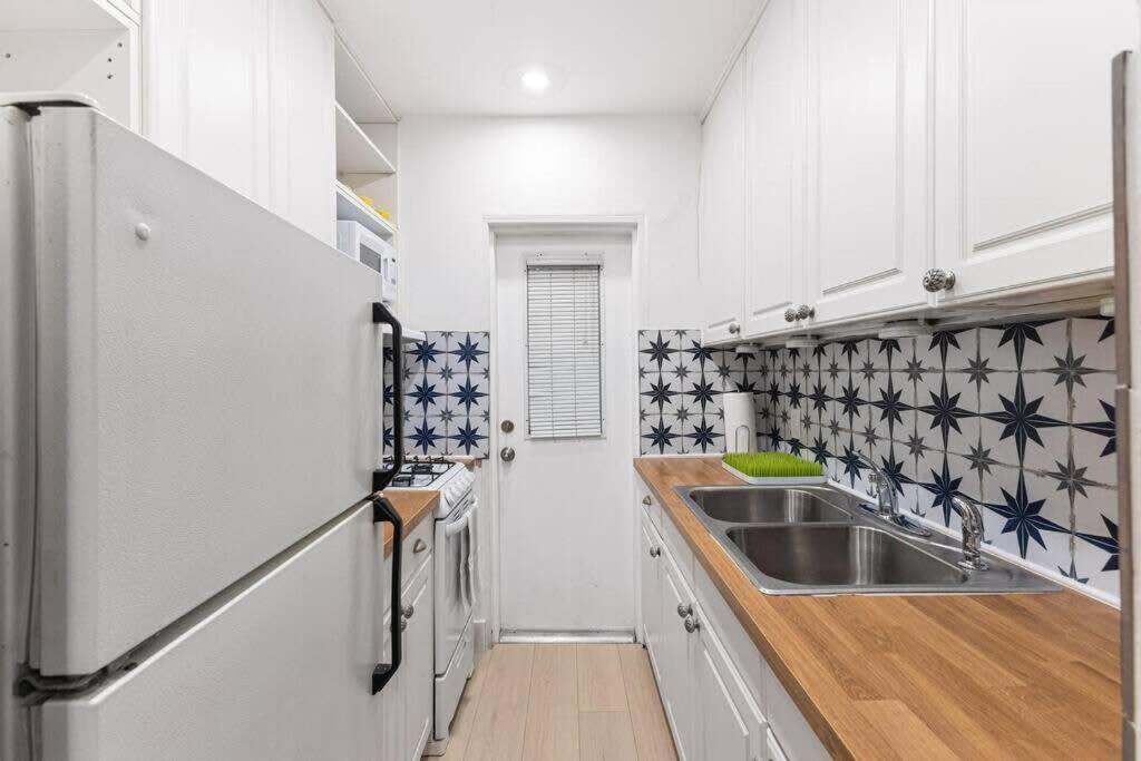 Bright And Stylish In Olas Blvd Victoria Park