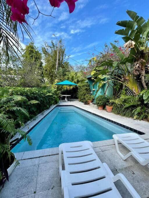 Bright And Stylish In Olas Blvd Victoria Park Holiday home *