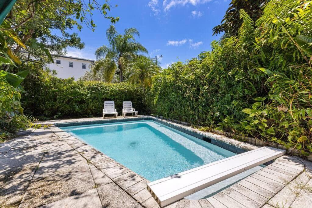 Bright And Stylish In Olas Blvd Victoria Park *
