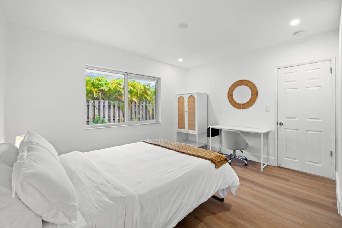 Spacious 2 Bedroom @sailboat Bend *