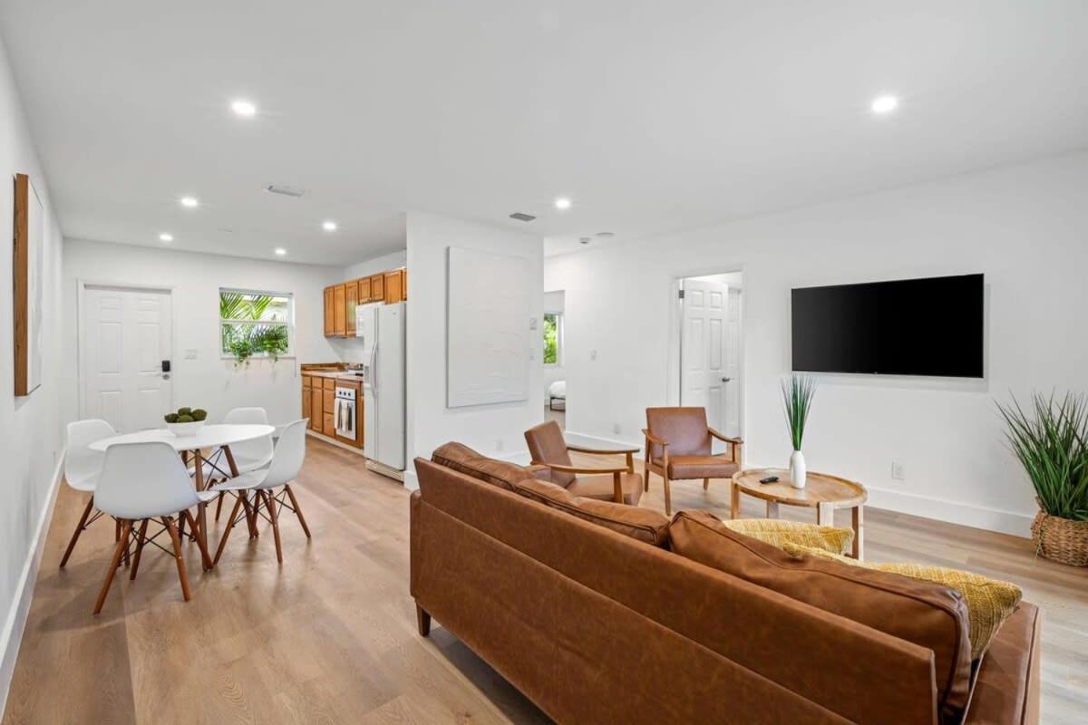 Spacious 2 Bedroom @sailboat Bend Apartment Fort Lauderdale