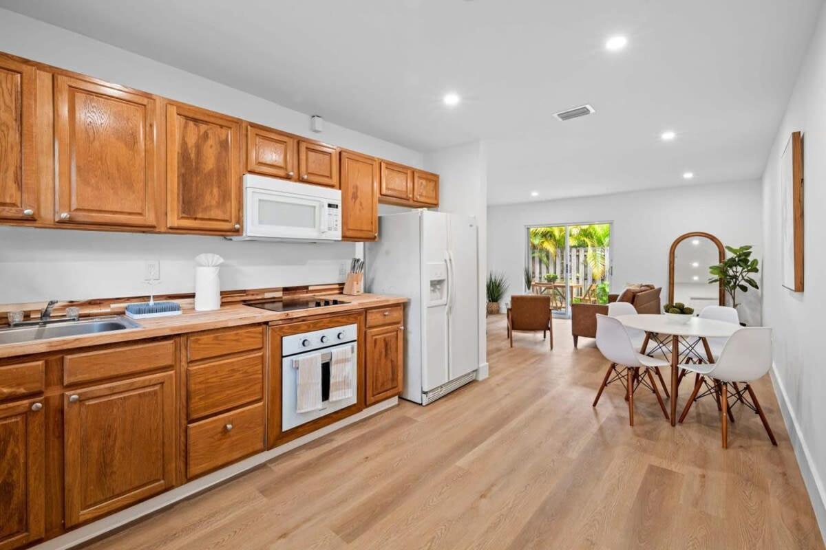 Spacious 2 Bedroom @sailboat Bend * Fort Lauderdale
