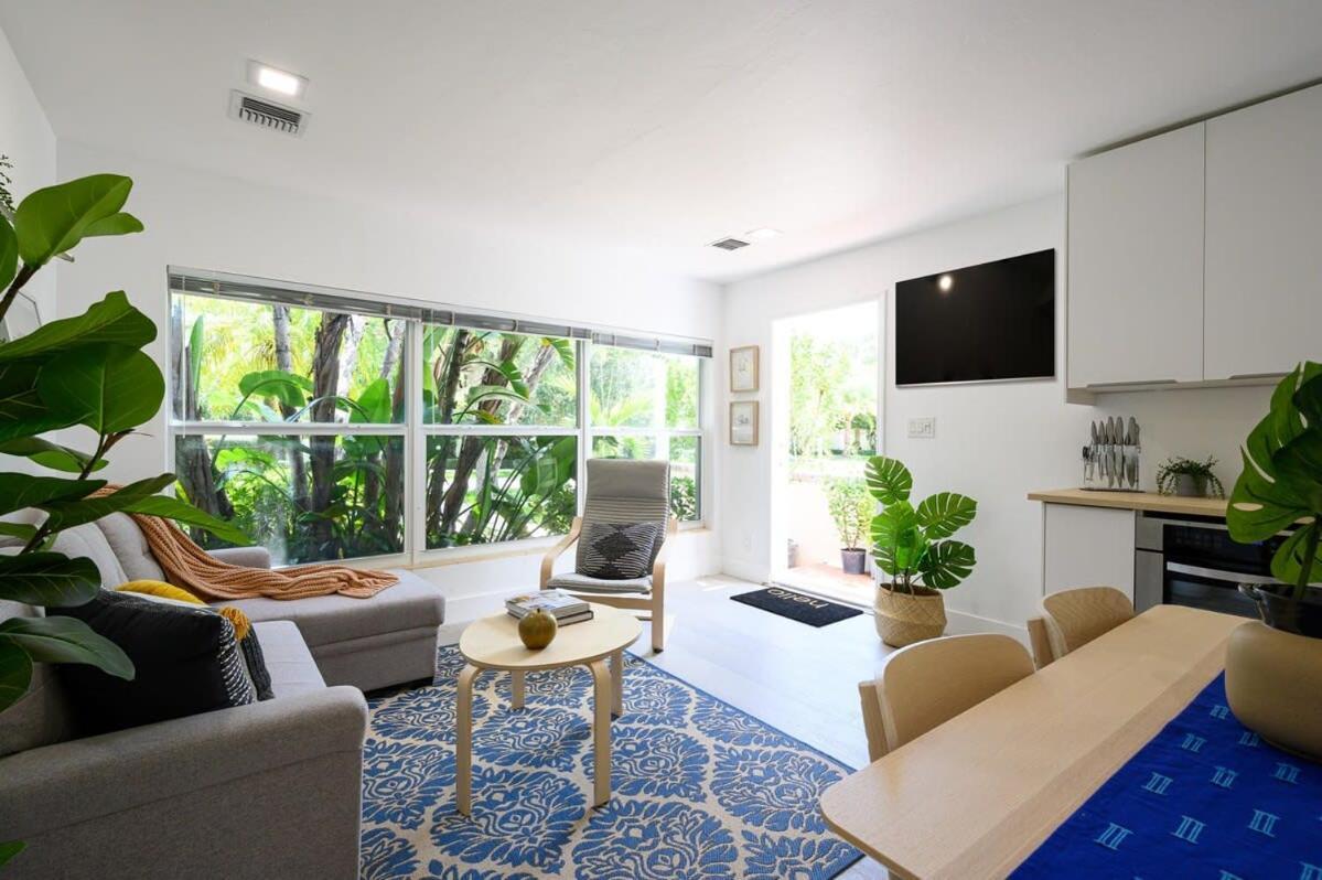 Bright & Comfortable In Victoria Park * Fort Lauderdale