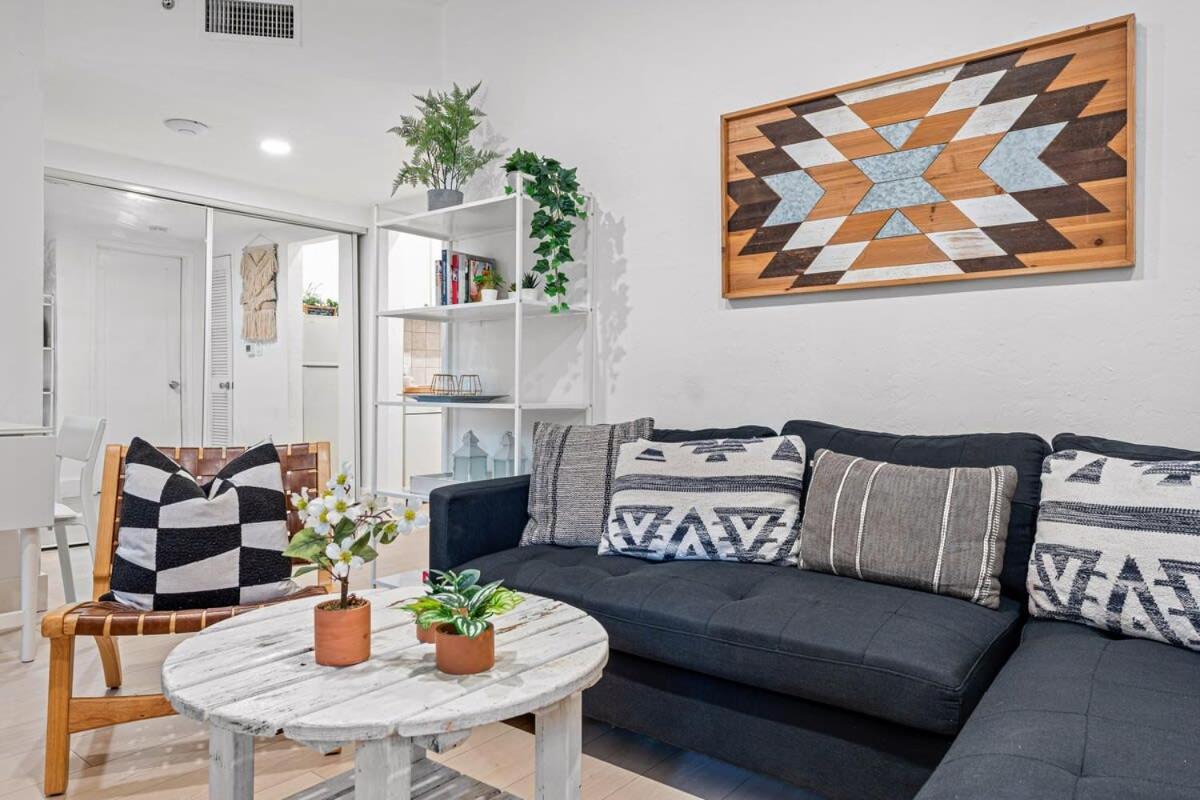 Beautiful In Victoria Park Apartment Fort Lauderdale
