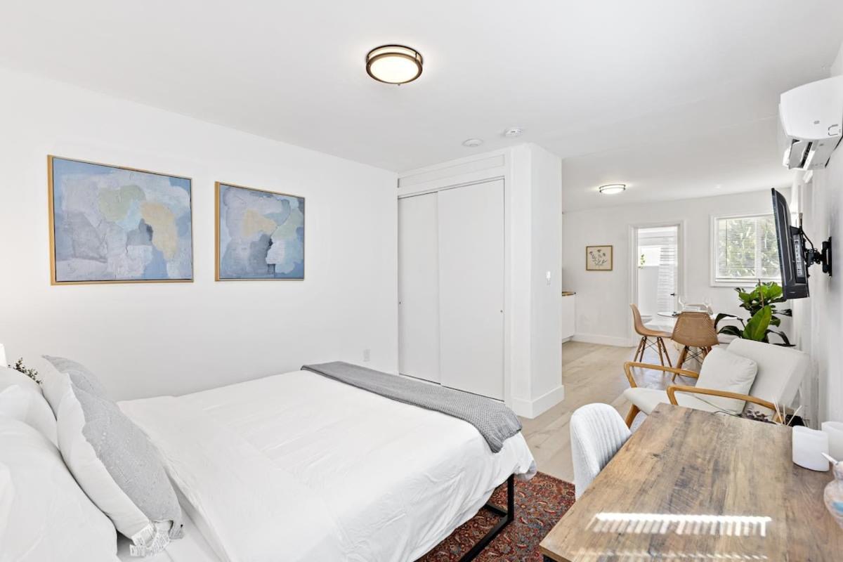 Lovely With Great Location + Free Parking Apartment *