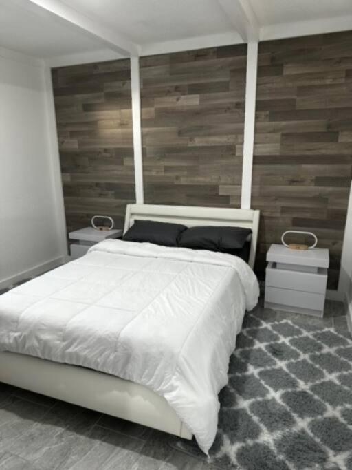 Apartment Cozy Newly Renovated In Fll
