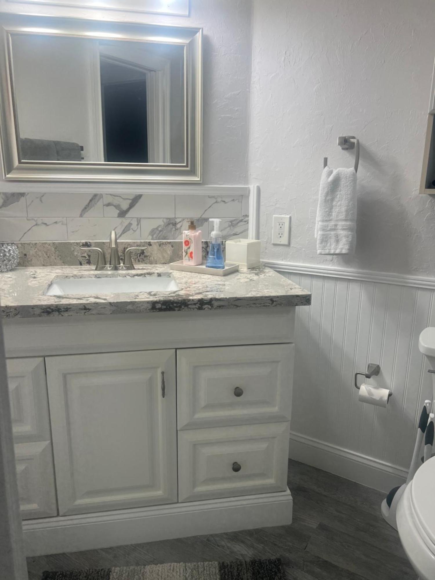 Beachside Bliss: Charming 1 Bed Fort Lauderdale