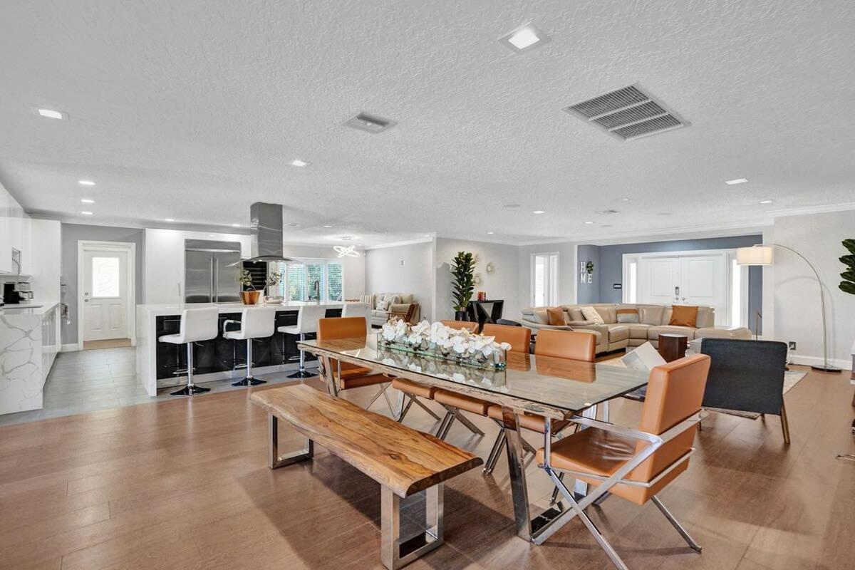 Villa Luxe 4br Waterfront W Htd Pool 5min To Fort Lauderdale
