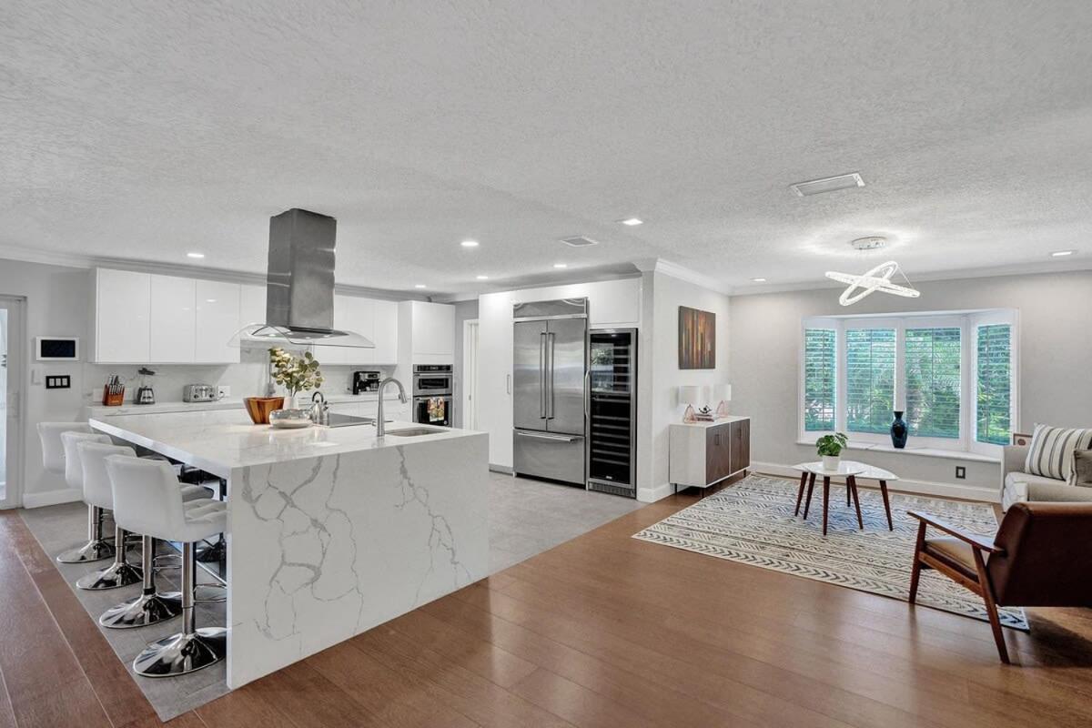 Villa Luxe 4br Waterfront W Htd Pool 5min To Fort Lauderdale
