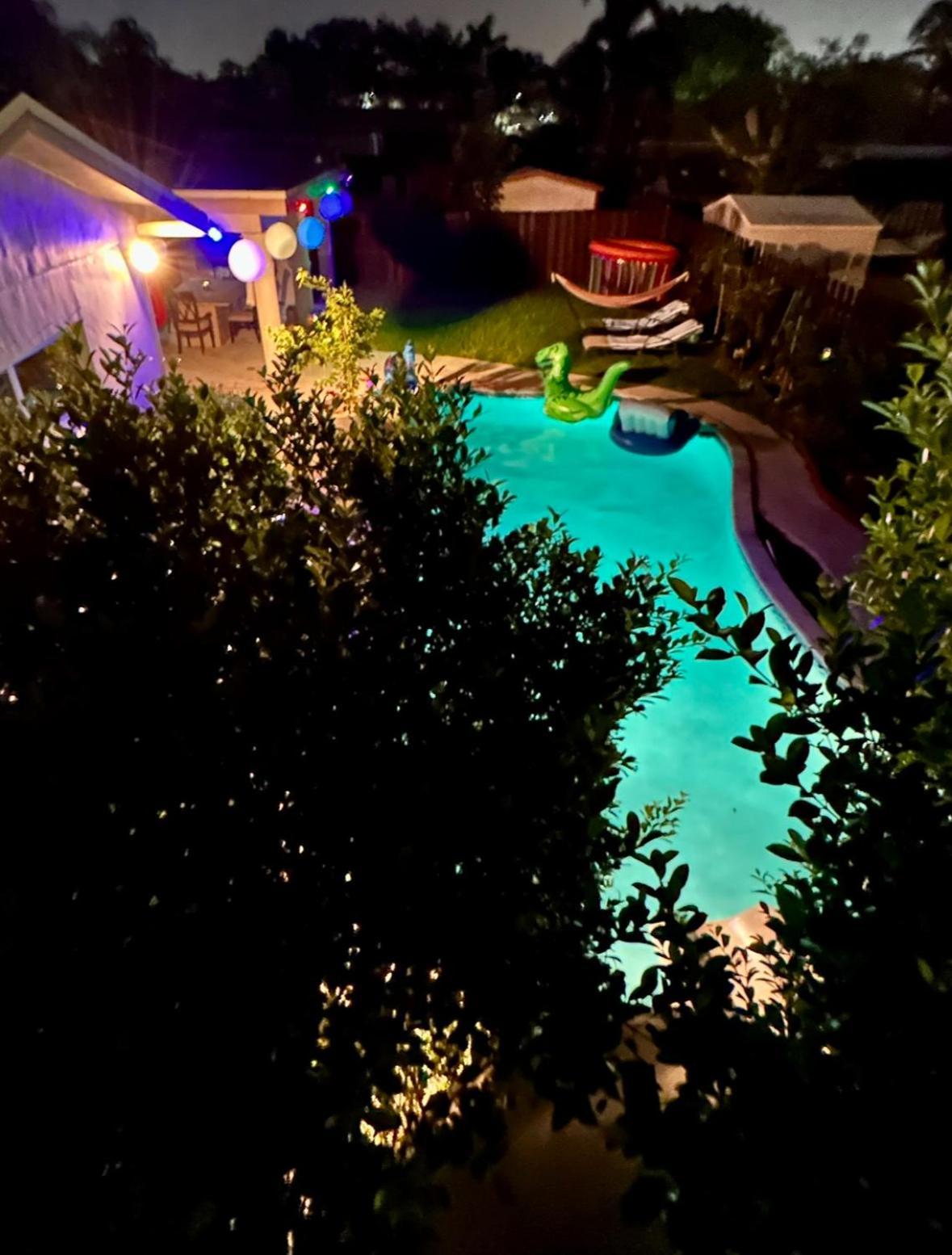 Lauderdale Shangri La Holiday home