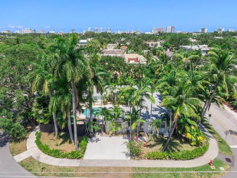 Walk To Las Olas Banyan Palm Paradise Holiday home