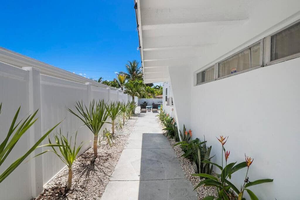 Apartment Together But With Privacy 3 Units And Private Pool Fort Lauderdale