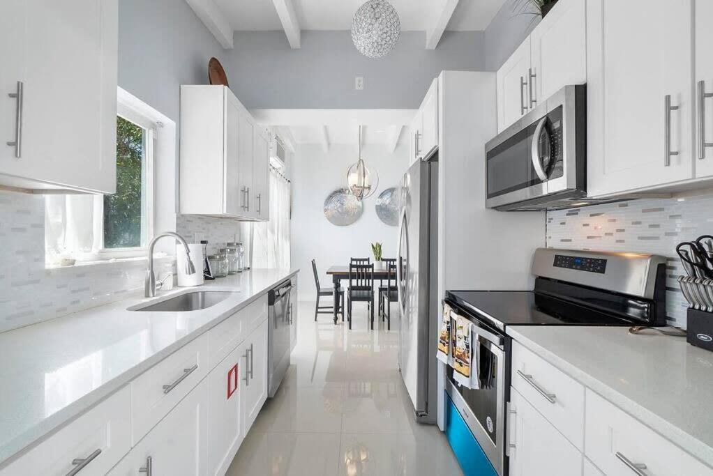 Together But With Privacy 3 Units And Private Pool Fort Lauderdale