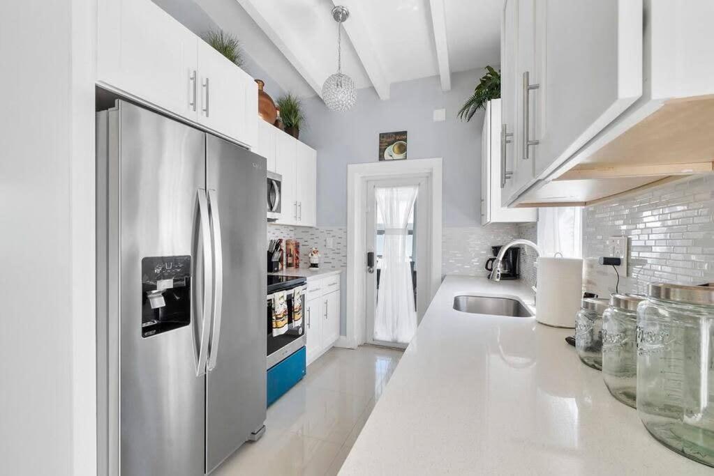 Apartment Together But With Privacy 3 Units And Private Pool *
