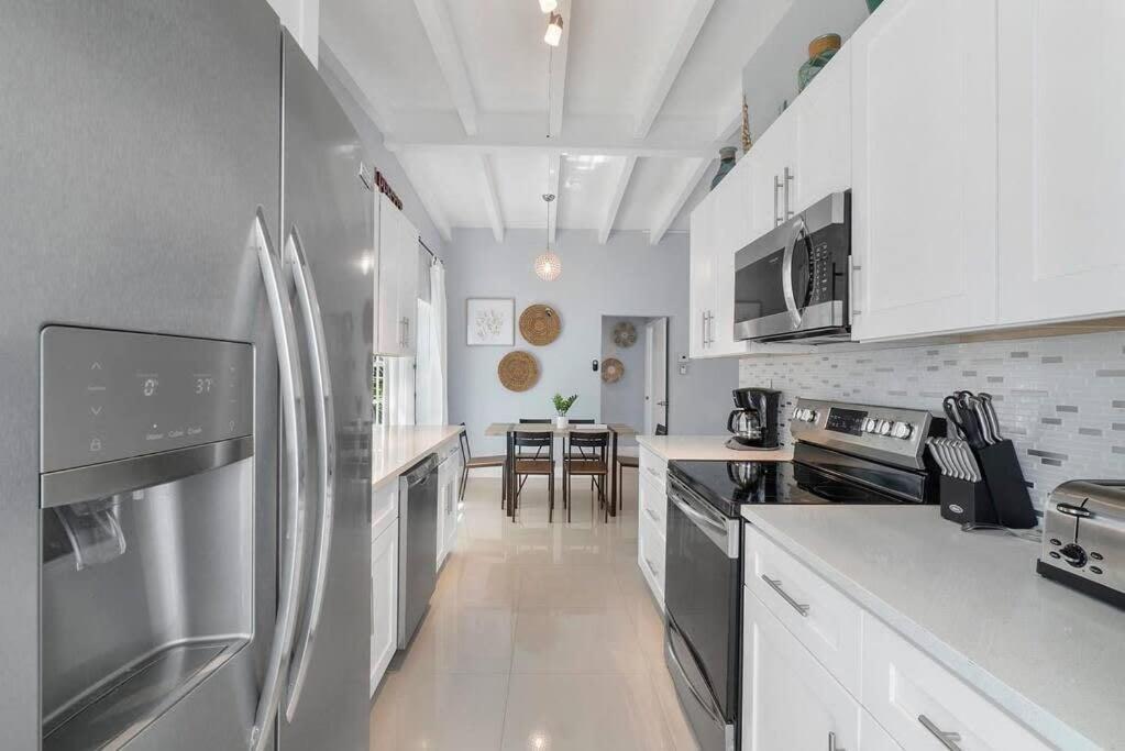 Together But With Privacy 3 Units And Private Pool Apartment Fort Lauderdale