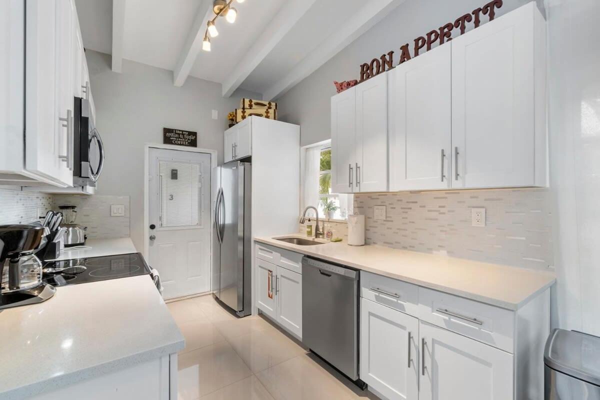 Apartment The Sandbar Walk To Comfy Beds Firepit Pool Fort Lauderdale