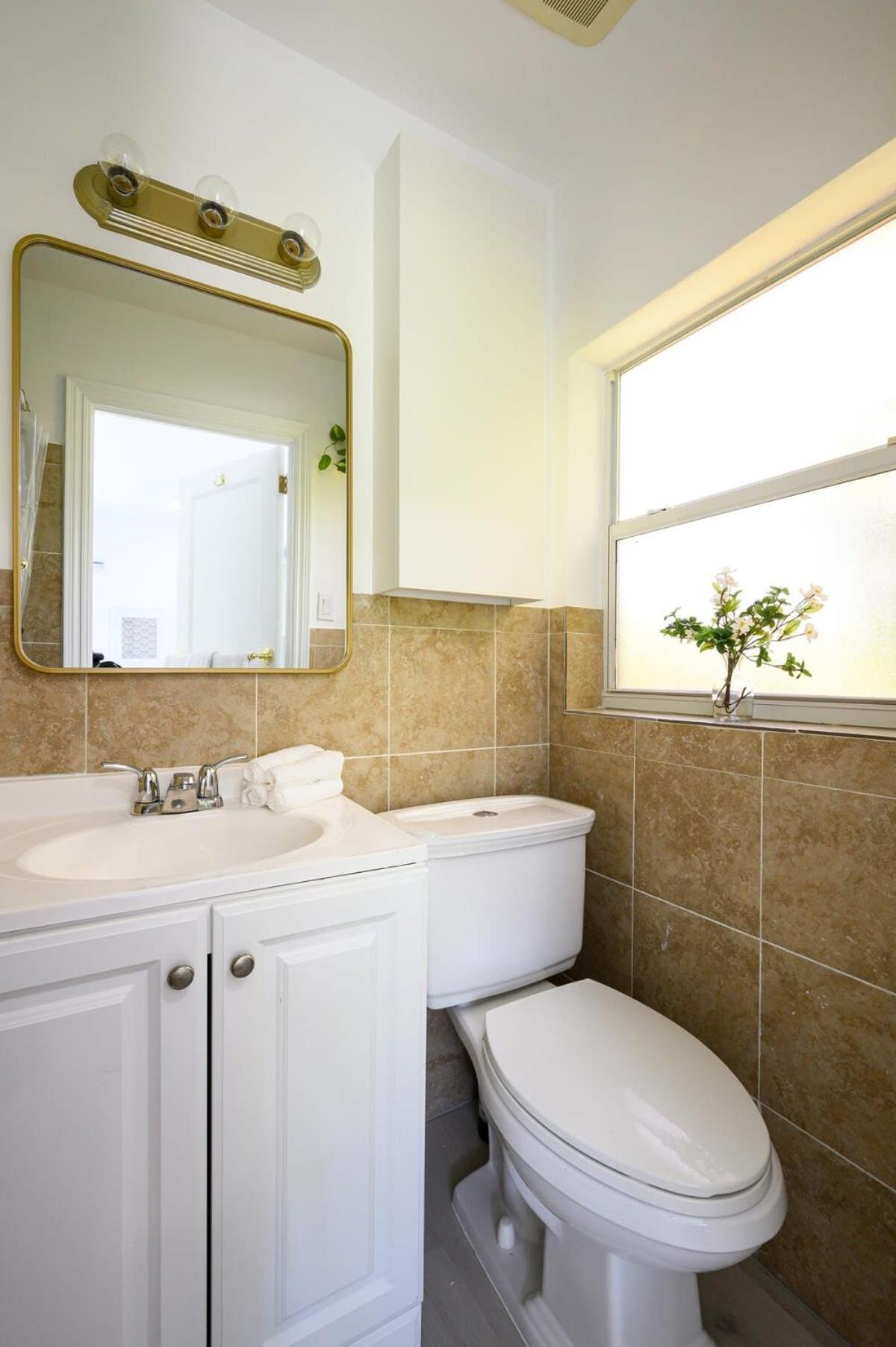 Bright & Comfortable In Victoria Park Holiday home Fort Lauderdale
