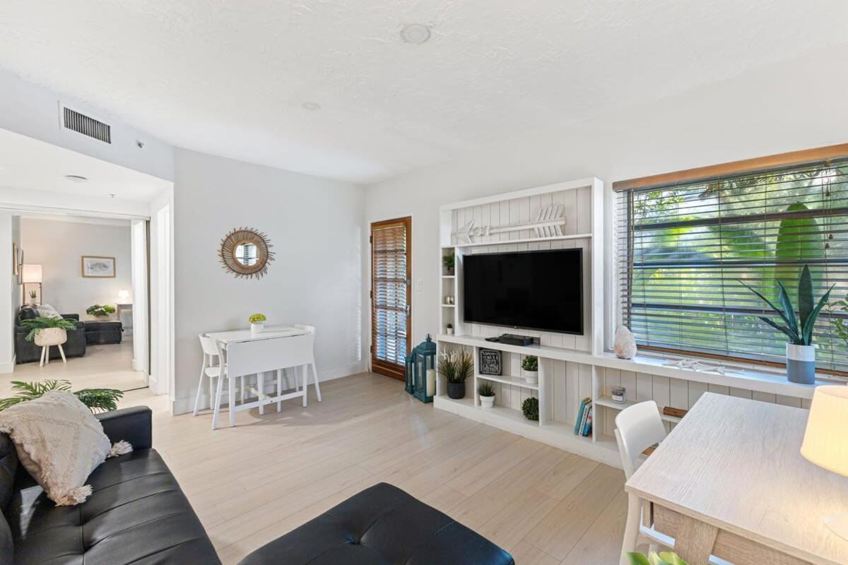 Apartment Welcoming Airbnb Walkig Distance To Olas Blvd Fort Lauderdale